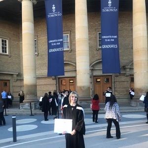 Meet your Posher, Laura